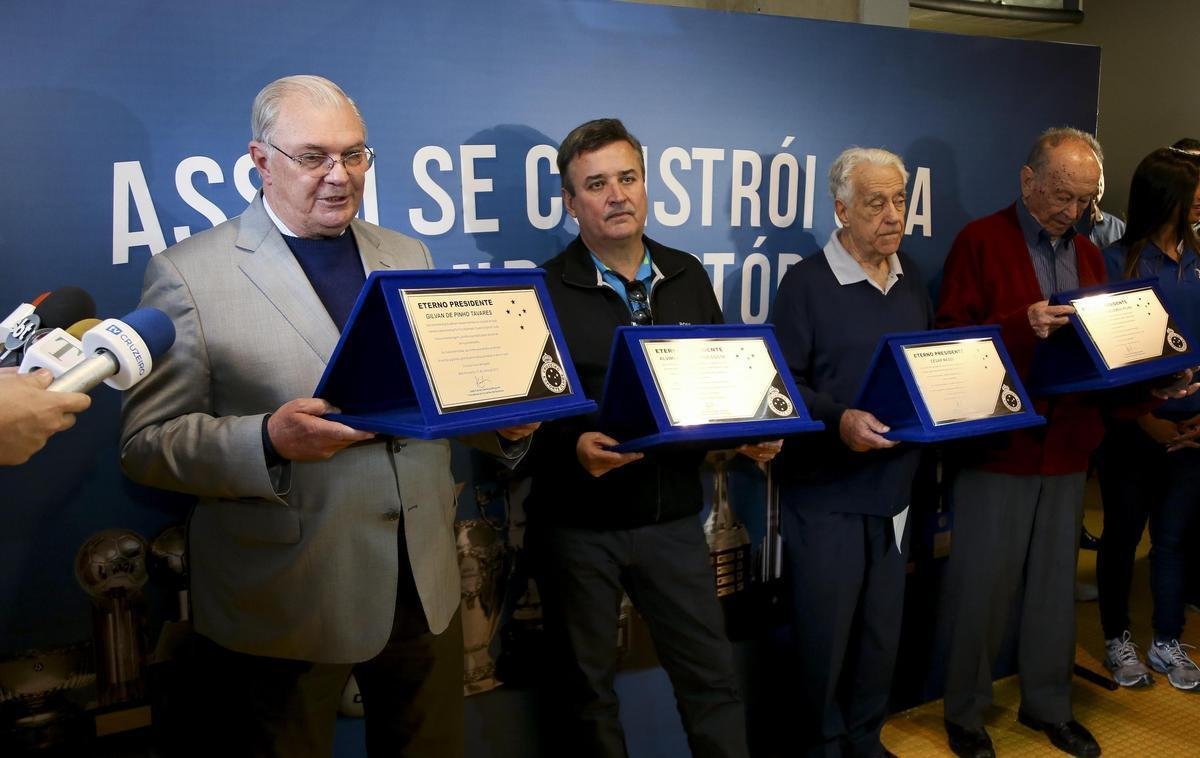 Jogo Trplice Coroa x dolos Eternos, no Mineiro