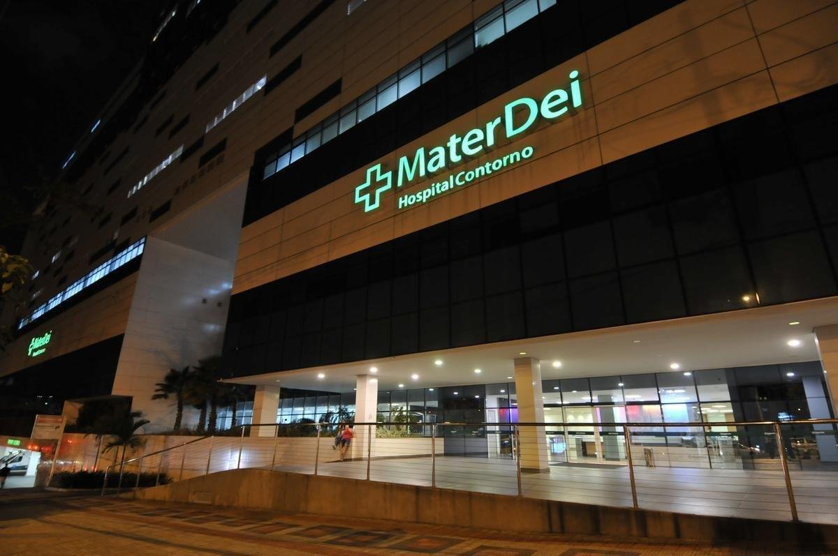 Neymar passar por cirurgia e ficar internado no Hospital Mater Dei, em Belo Horizonte. Craque do PSG e da Seleo Brasileira ser instalado no 13 andar e usufruir de sute com toda estrutura para a famlia. Na foto, a entrada principal do hospital