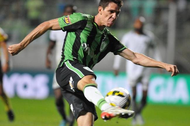 Fotos da vitória do América sobre o Botafogo, por 3 a 0, no Independência, em Belo Horizonte, pelas oitavas de final da Copa do Brasil. Wellington Paulista, Danilo Avelar e Alê marcaram os gols da vitória do Coelho no Horto