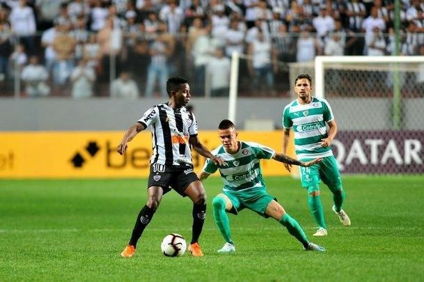 Lances do primeiro tempo de Atltico x La Equidad, no primeiro tempo