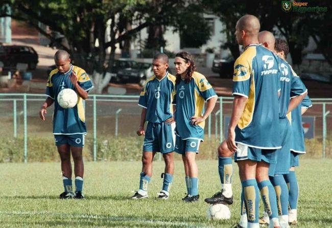 Viveros, Jackson, Sorn e Fbio Jnior na Toca da Raposa I em 2000