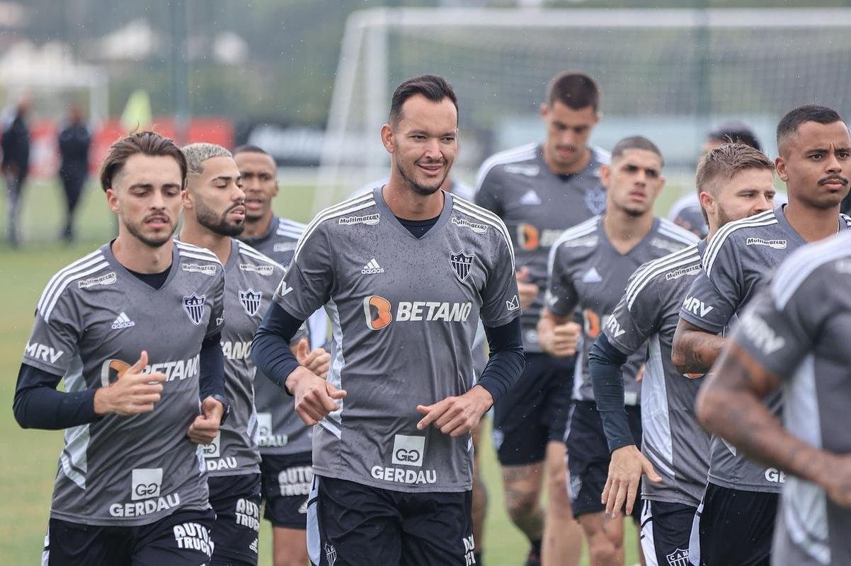 Veja fotos do primeiro dia de pr-temporada do Atltico