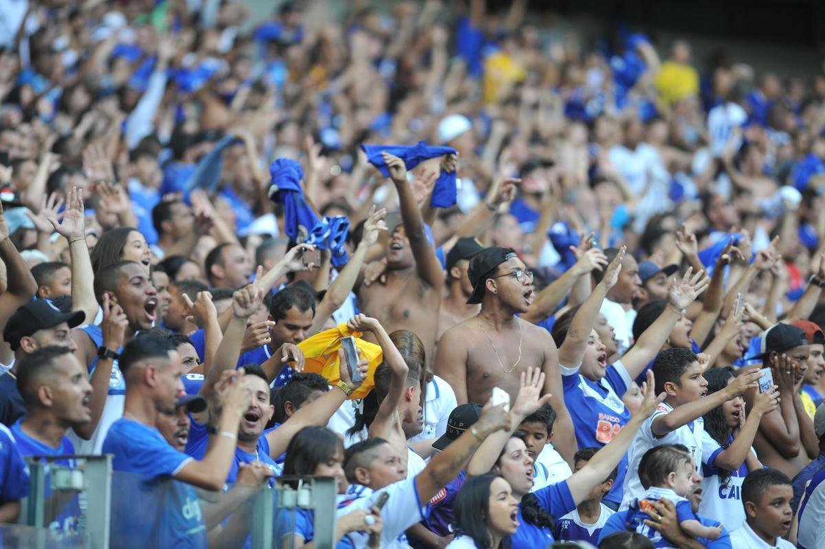 Cruzeiro e Santos se enfrentam no Mineiro pela 15 rodada do Campeonato Brasileiro 