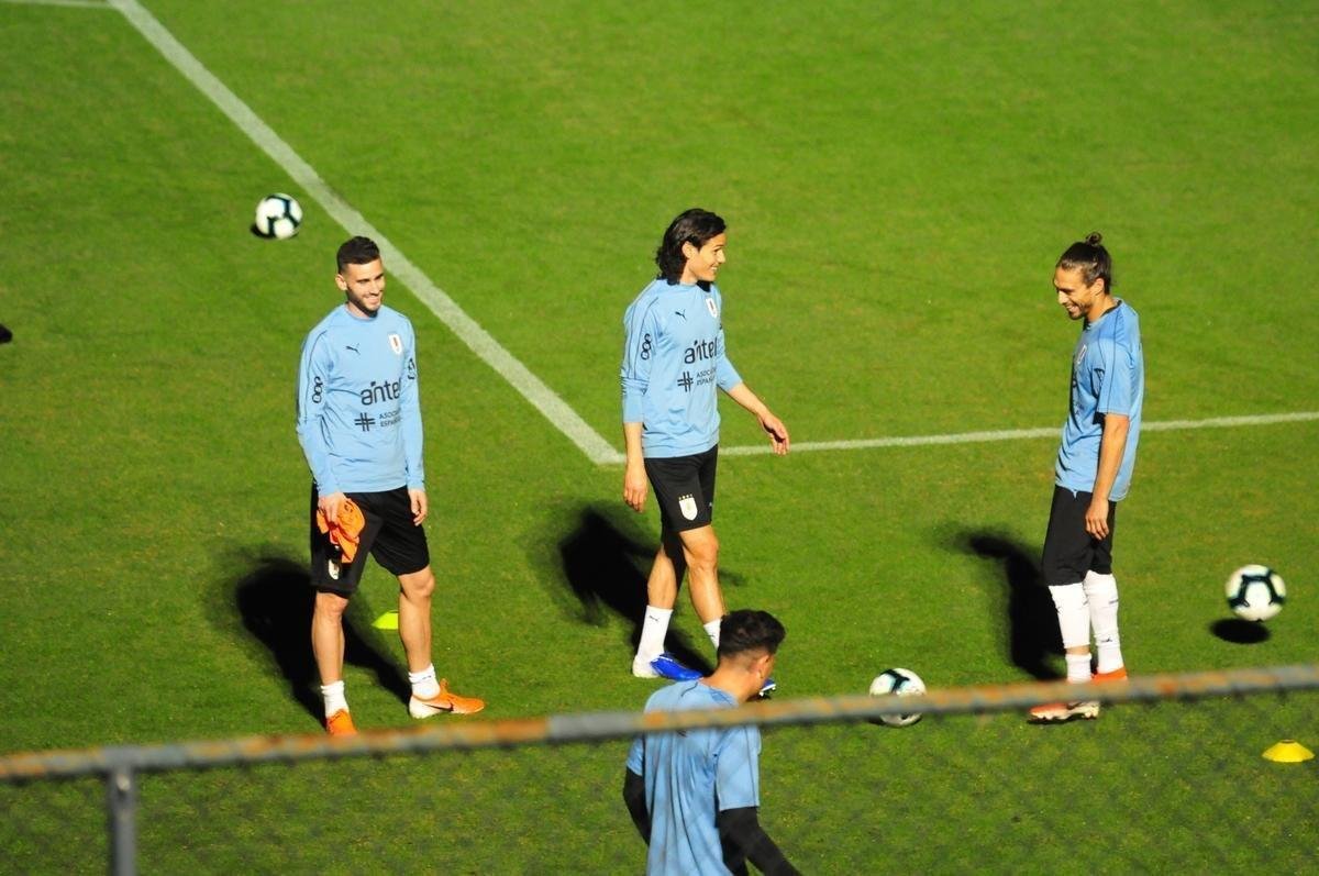 Imagens do primeiro treino da Seleo Uruguaia no Sesc Venda Nova, em Belo Horizonte