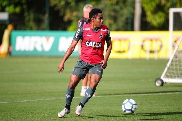 Fotos do último treino comandado por Thiago Larghi no Atlético