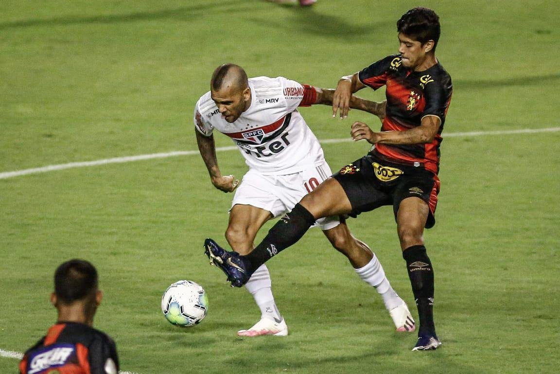 Na Ilha do Retiro, Sport e São Paulo se enfrentaram em jogo válido pela quinta rodada da Série A de 2020. E logo no início do jogo, Pablo fez 1 a 0 para o Tricolor Paulista.
