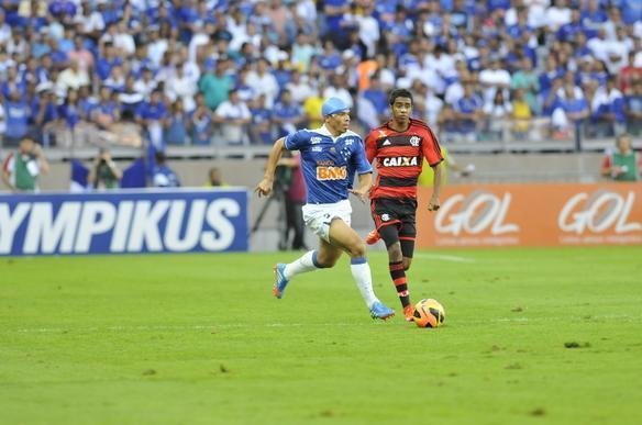 Galeria de fotos do jogo entre Cruzeiro e Flamengo, no Mineiro, pela 19 rodada do Brasileiro