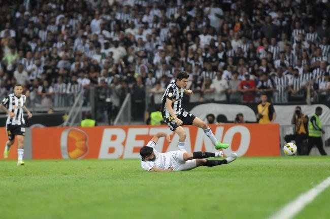 Atltico e orinthians se enfrentaram no Mineiro, neste domingo (24), em jogo vlido pela 19 rodada da Srie A do Campeonato Brasileiro.