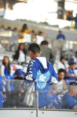Chegada das torcidas de Cruzeiro e Grmio ao Mineiro para a semifinal da Copa do Brasil