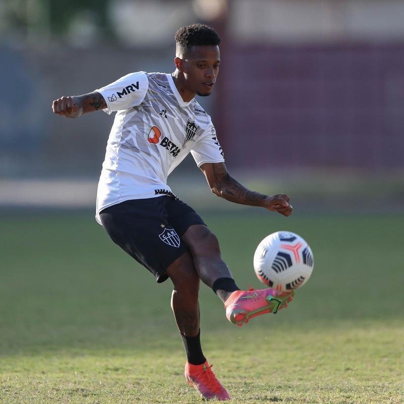 Atlético teve atividade no Estádio Olímpico Brígido Iriarte, em Caracas, antes da estreia na Libertadores