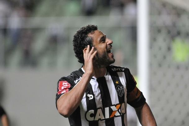 Atltico bate o Vitria por 2 a 1, no Independncia, com gols de Fred, e mantm briga pela liderana