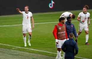 Fotos do gol de Harry Kane, da Inglaterra, sobre a Alemanha, em Wembley. Ingleses venceram por 2 a 0 e avançaram às quartas de final da Eurocopa