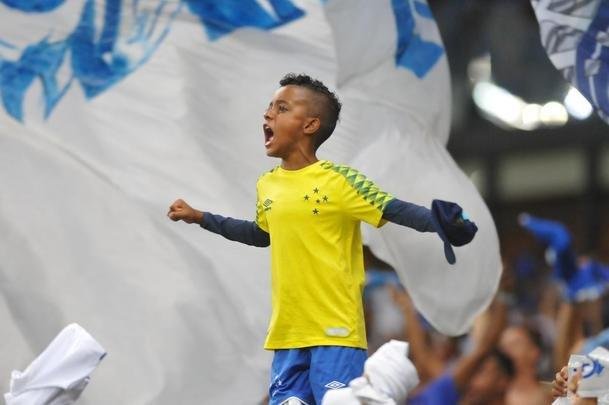 Welinton marcou o segundo gol da vitria do Cruzeiro sobre o Boa Esporte