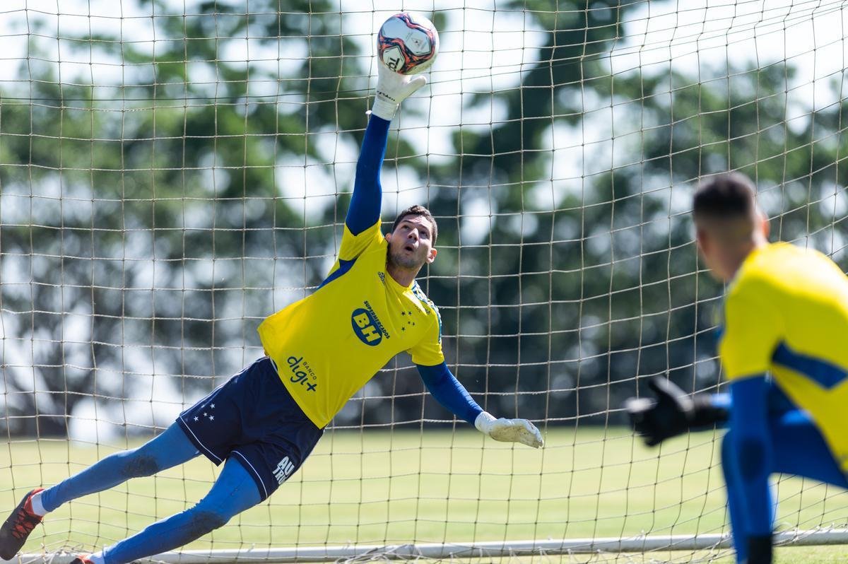 Cruzeiro encerrou a preparao para a ltima rodada do Campeonato Mineiro; Raposa precisa vencer