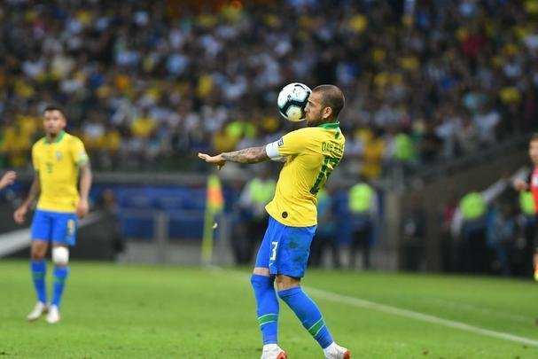 Fotos da vitria do Brasil sobre a Argentina, por 2 a 0, no Mineiro, pela semifinal da Copa Amrica; Gabriel Jesus e Firmino marcaram os gols da seleo em BH