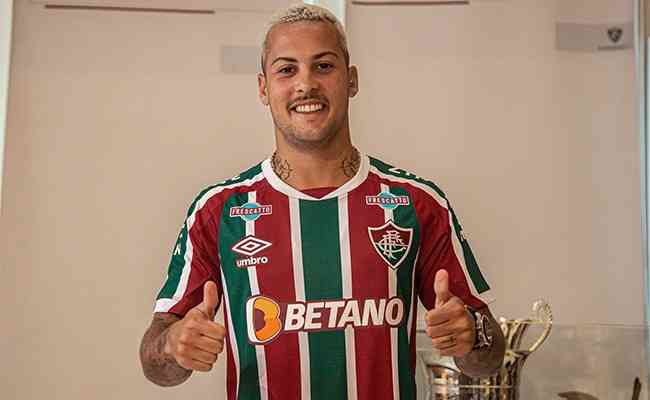 De volta ao Mineirão agora pelo Fluminense, Guga ganha nova