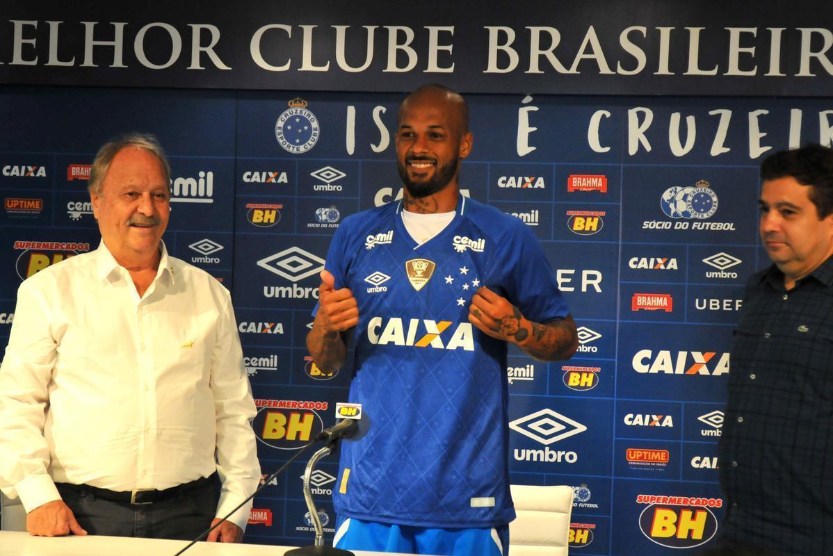 Bruno Silva (volante): contratado em janeiro de 2018 após integrar a Seleção do Campeonato Brasileiro de 2017, o volante não repetiu as boas atuações de Botafogo com a camisa do Cruzeiro. Em janeiro de 2019, rescindiu seu contrato para acertar com o Fluminense. Foram 41 partidas pela Raposa e dois gols marcados.