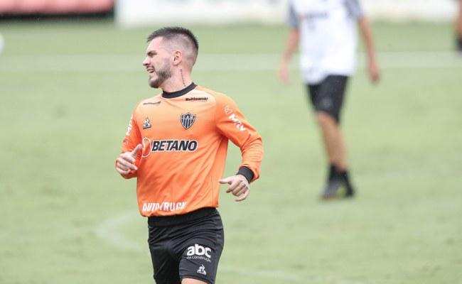 Nathan desfalca o Galo na partida contra o Palmeiras