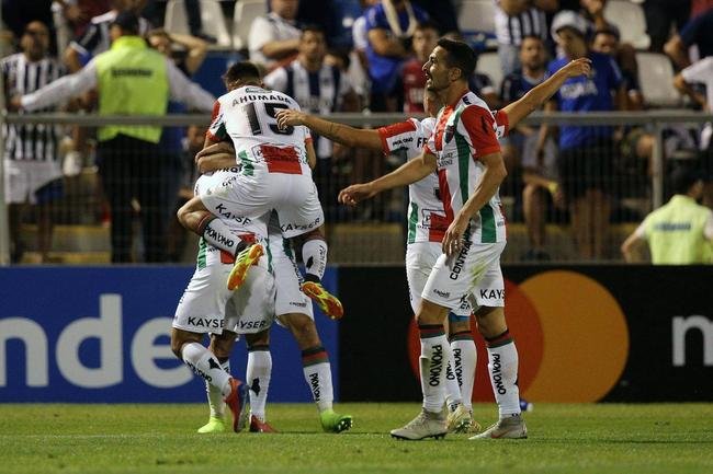 2019 - Talleres (ARG) e Palestino (CHI) empataram por 2 a 2 na Argentina. Na volta, os chilenos venceram por 2 a 1.