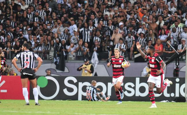 Atltico e Flamengo fizeram trajetrias contrrias ao longo da temporada