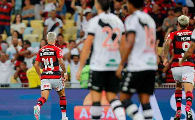 Arrascaeta marcó el primer gol del Flamengo en el vit.