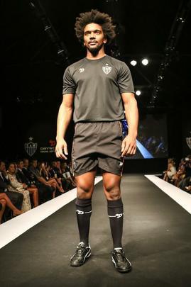 Nova coleção de uniformes do Atlético para 2016, fornecida pela empresa canadense Dryworld