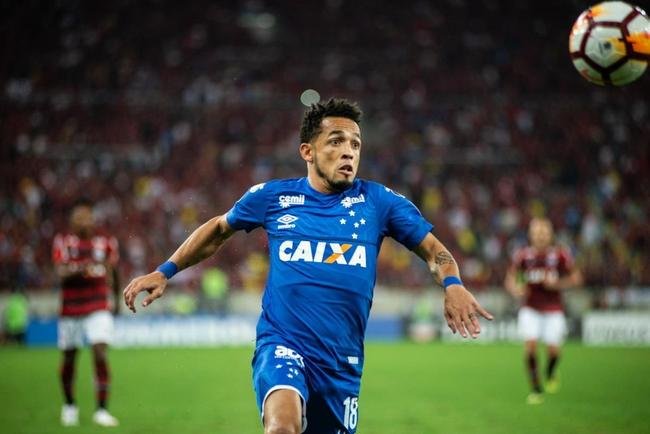 Fotos da vit�ria do Cruzeiro sobre o Flamengo por 2 a 0, nesta quarta-feira, no Maracan�. Gols de Arrascaeta e Thiago Neves garantiram ao time celeste vantagem nas oitavas de final da Copa Libertadores
