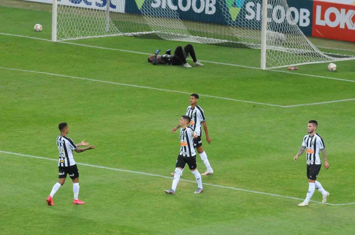 Fotos da goleada do Atltico sobre o Patrocinense, no Mineiro, pela 11 rodada do Mineiro