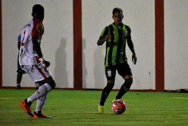 América virou diante do Tombense no fim e conquistou primeira vitória como visitante no Mineiro