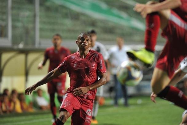 Amrica e Ponte Preta se enfrentaram pela 32 rodada da Srie B do Campeonato Brasileiro