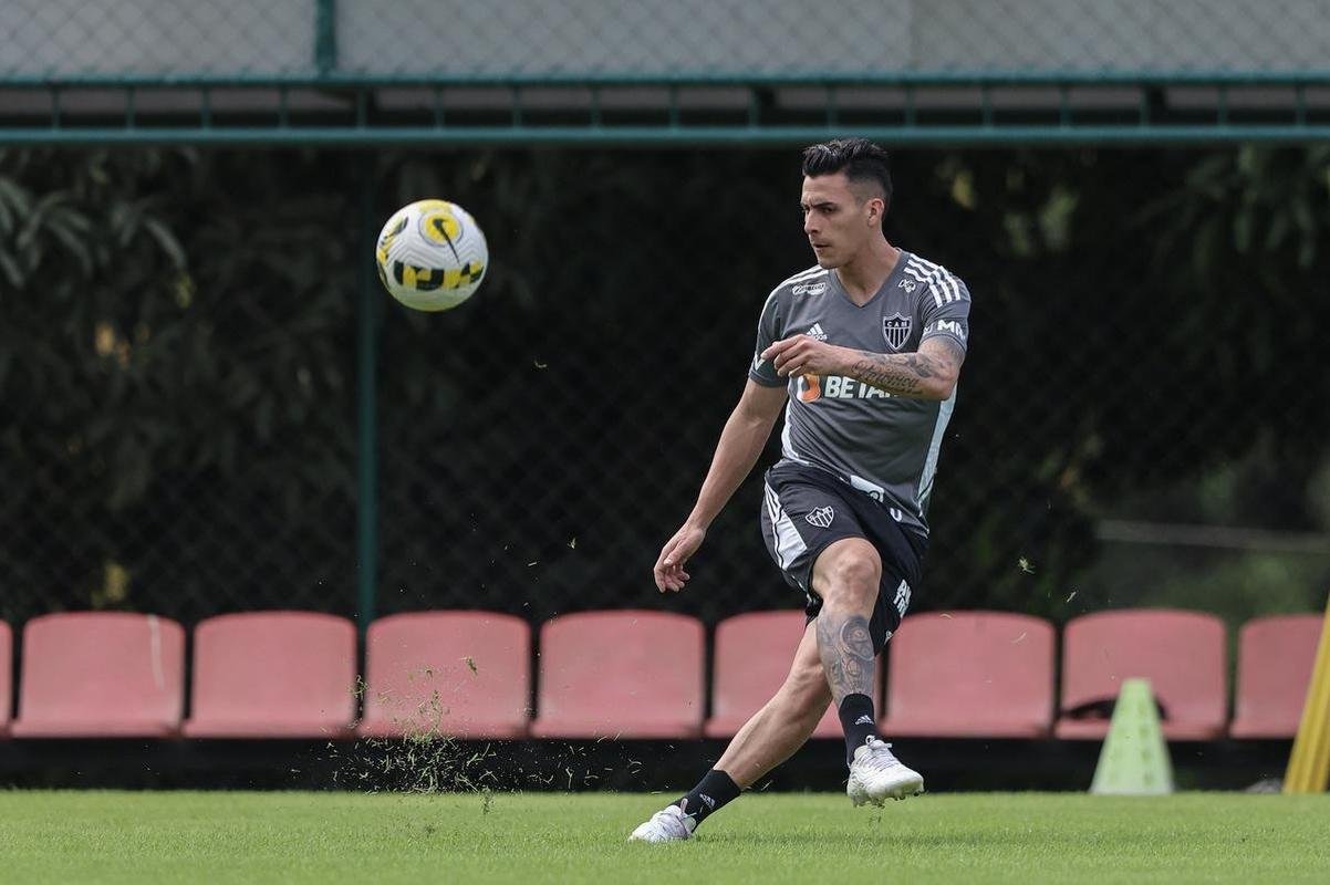 Na manh desta segunda-feira (11), o Atltico teve treino na Cidade do Galo para o confronto contra o Flamengo, em jogo de volta das oitavas de final da Copa do Brasil.
