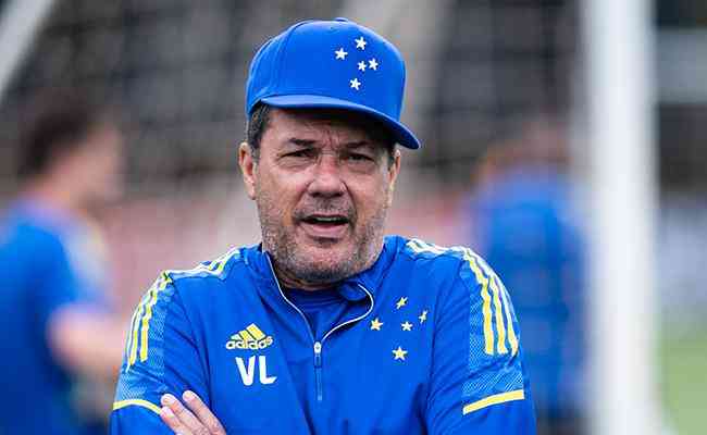 Vanderlei Luxemburgo criticou escolha de rbitro para jogo do Cruzeiro