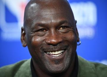 Jordan considerava Kobe um irmão mais novo que fez na NBA