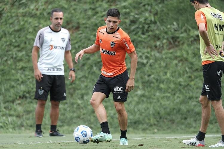 Atlético fecha preparação para enfrentar o Juventude; veja fotos