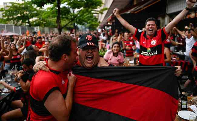 Torcida do Flamengo festejou muito no Rio a conquista do tri da Libertadores