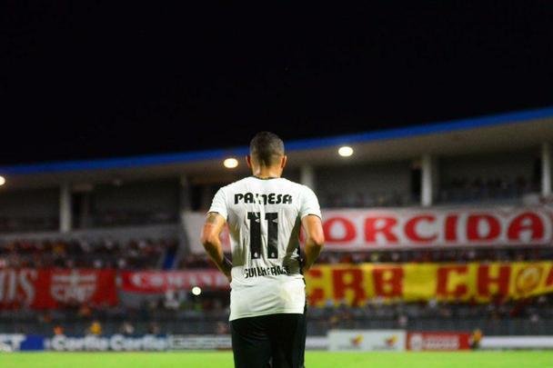 Pela 27ª rodada da Série B, CRB e Sport se enfrentaram no estádio Rei Pelé, em Maceió e, mais uma vez, o Leão saiu de campo com um empate, sendo o 13º na competição.