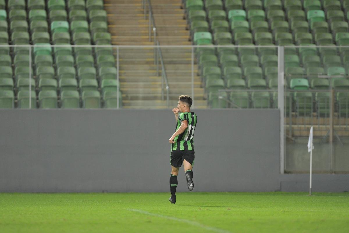 Fotos da partida entre Amrica e URT, no Independncia, pela sexta rodada do Campeonato Mineiro