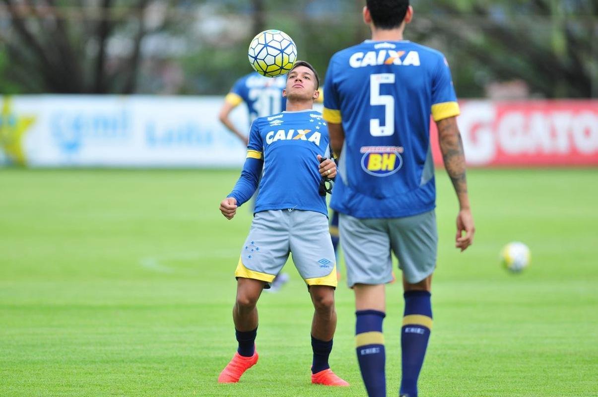 Lucas Romero pelo Cruzeiro na temporada 2016