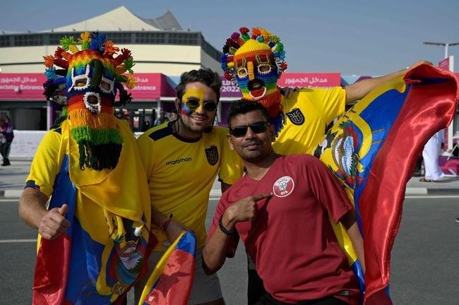 Torcedores do Equador no jogo de abertura da Copa do Mundo