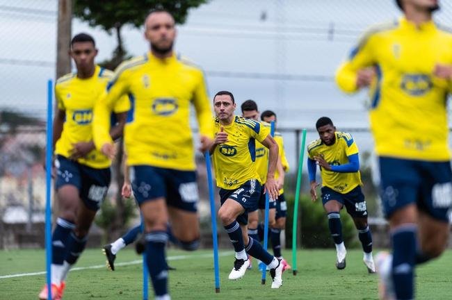 Fotos do treino do Cruzeiro nesta quarta-feira (20/10) na Toca II