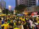 Savassi, em BH, tem clima de festa aps vitria do Brasil na Copa