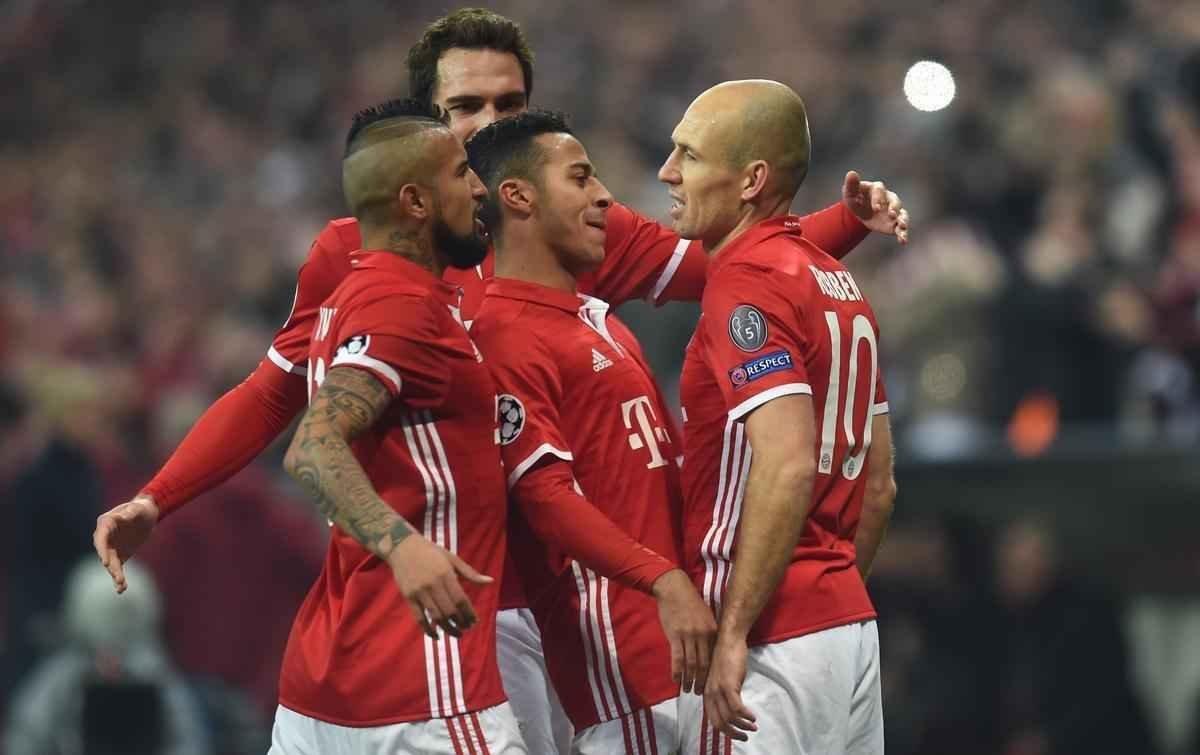 Thiago Alcntara (2), Robben, Lewandowski e Muller marcaram os gols alemes; Snchez descontou para o Arsenal