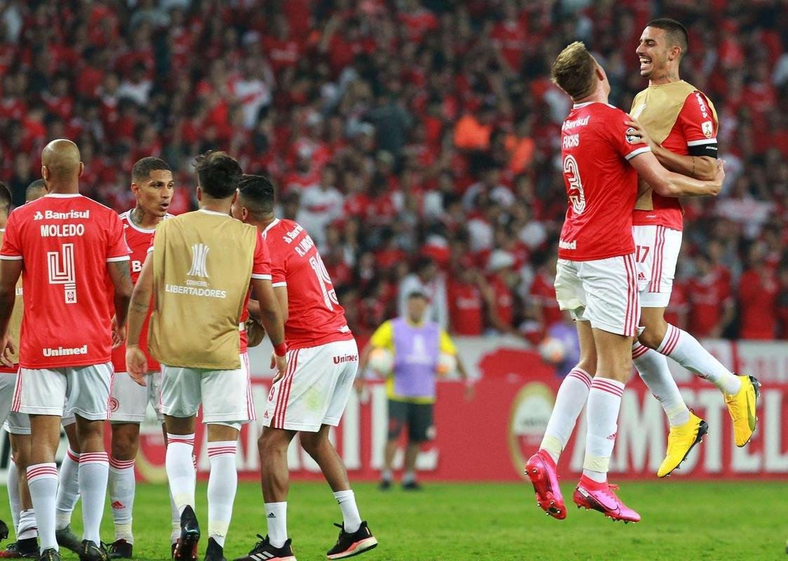 2020 - Tolima (COL) e Internacional empataram por 0 a 0 na Colmbia. Na volta, vitria dos brasileiros por 1 a 0.