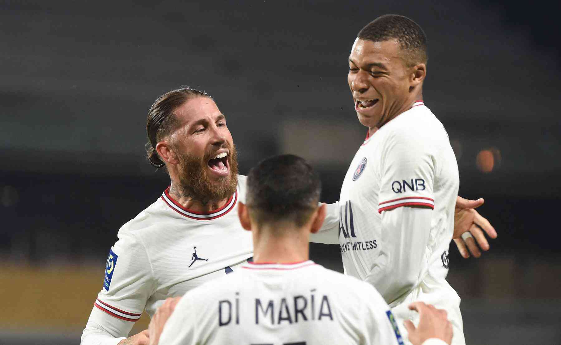 Sem Messi, PSG sofre com expulsão de Sergio Ramos e fica no empate o Reims