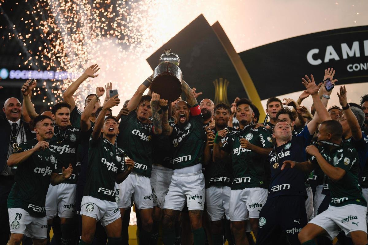 Campeão: US$ 15 milhões - Na foto, o Palmeiras, campeão da temporada 2020