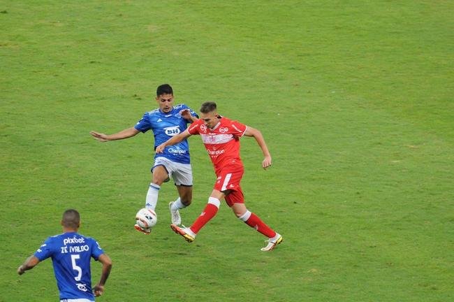 Fotos do jogo entre Cruzeiro e CRB, no Mineiro, em Belo Horizonte, pela 11 rodada da Srie B do Brasileiro