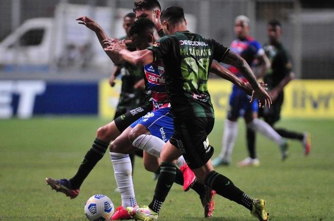 Fotos da vitria do Amrica sobre o Fortaleza, por 2 a 1, no Independncia, pela 29 rodada da Srie A do Campeonato Brasileiro