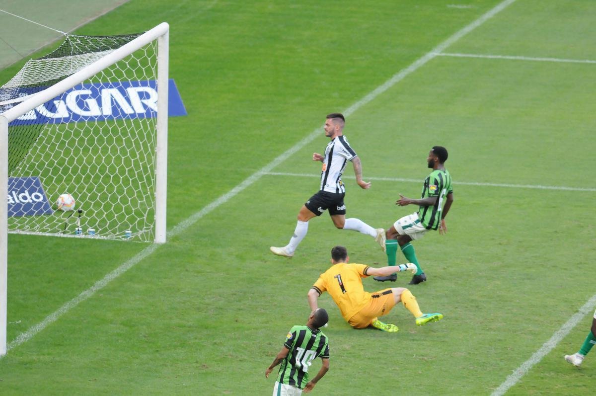 Fotos do clssico entre Atltico e Amrica neste domingo, no Mineiro, pela semifinal do Campeonato Mineiro