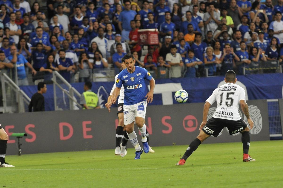 Fotos de Cruzeiro x Corinthians, no Mineiro, pela 34 rodada do Campeonato Brasileiro