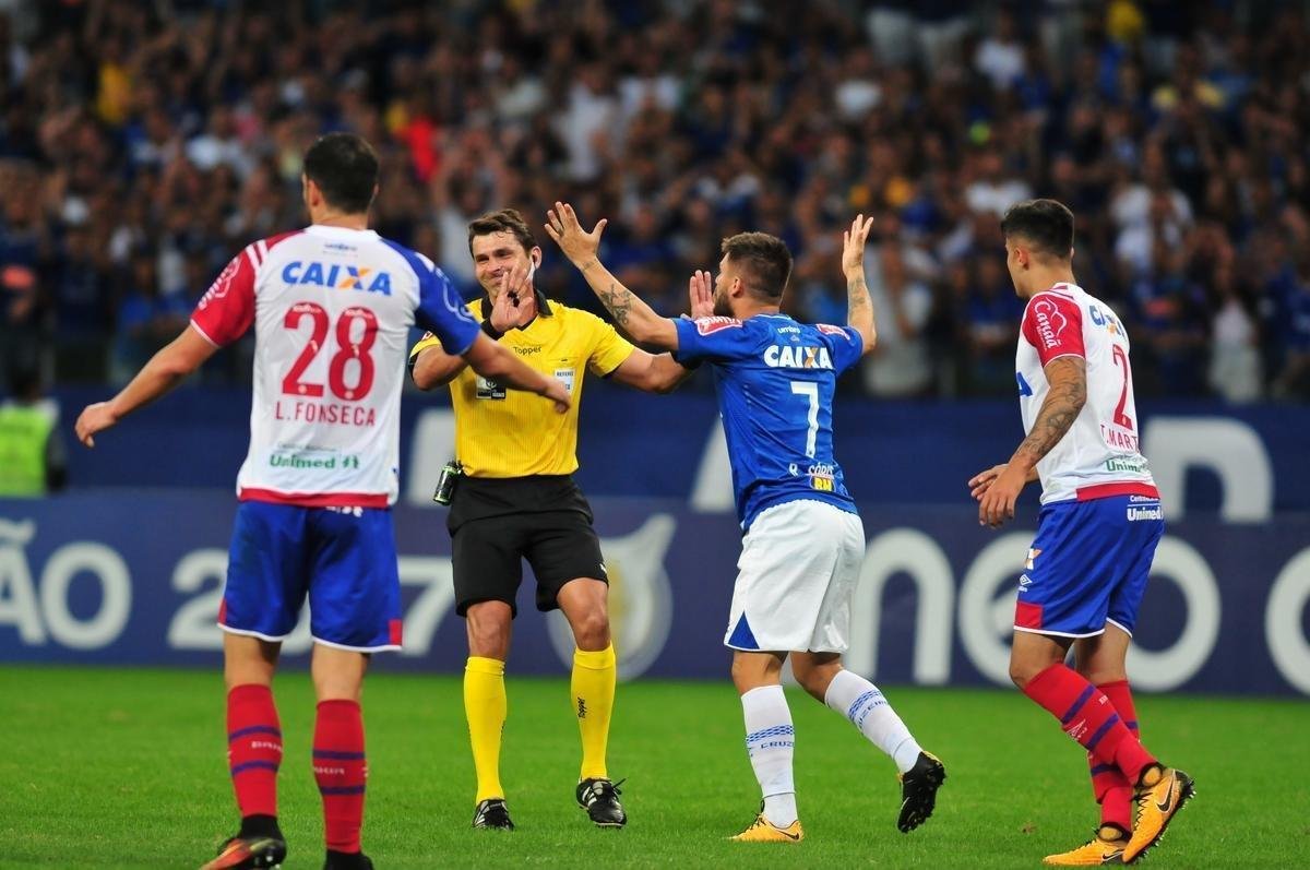 Cruzeiro venceu o Bahia por 1 a 0